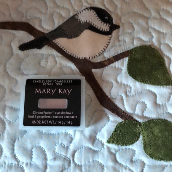 🛑SOLD🛑 Eye Shadow, “Candlelight,” long lasting - Picture 2 of 8